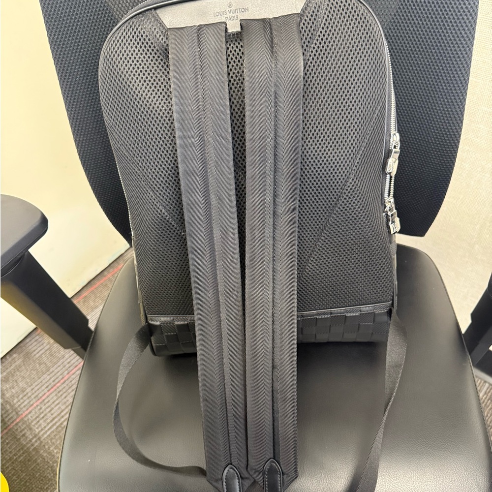 Louis Vuitton Gray Damier Graphite Backpack - Picture 2 of 5